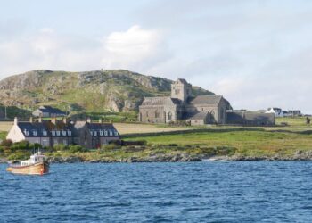 Remote holy island off the Scottish coast to get some of the fastest broadband Internet in Europe Remote holy island off the Scottish coast to get some of the fastest broadband Internet in Europe
