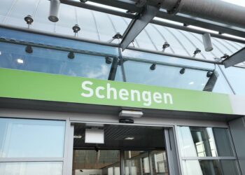 Romania, Bulgaria to become full Schengen members after The Netherlands drops objections