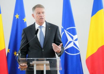 Romanian president urges political leaders to prioritize stability after Social Democrats withdraw from govt. negotiations