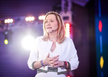 Romanian presidential candidate Elena Lasconi calls for broad democratic ruling coalition