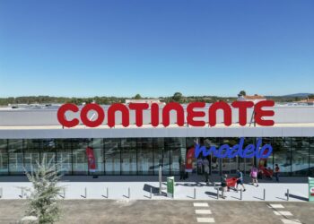 Savills IM buys four supermarkets in Portugal