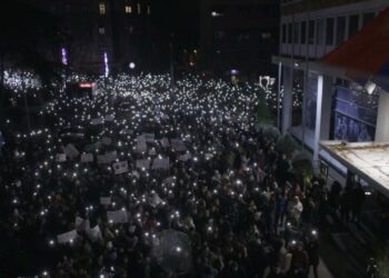 Serbia: Anti-corruption movement gains ground after deadly train station accident Serbia: Anti-corruption movement gains ground after deadly train station accident