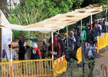 Spain faces record surge in migrants reaching Canary Islands