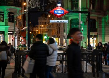 Spain introduces controversial new travel rules Spain introduces controversial new travel rules