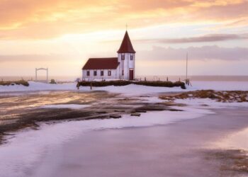 The European island that grows by 1.9 inches every year | World | News