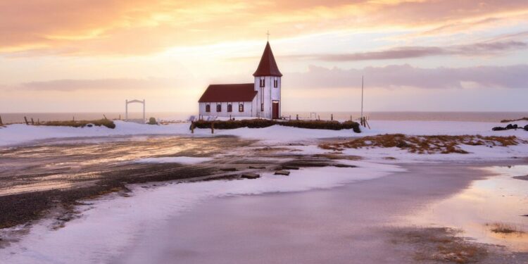 The European island that grows by 1.9 inches every year | World | News