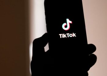 TikTok removed 3 influence campaigns during Romania’s elections – POLITICO