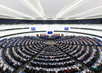 Tornos News | Greek Commissioner presents key principles of new European tourism strategy