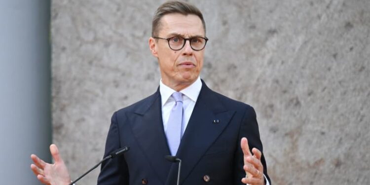 Ukraine peace talks now would be premature