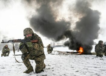 War latest: Things ‘look bad’ for Ukraine, key figure admits – as Russia firing North Korean missiles | World News War latest: Things ‘look bad’ for Ukraine, key figure admits – as Russia firing North Korean missiles | World News