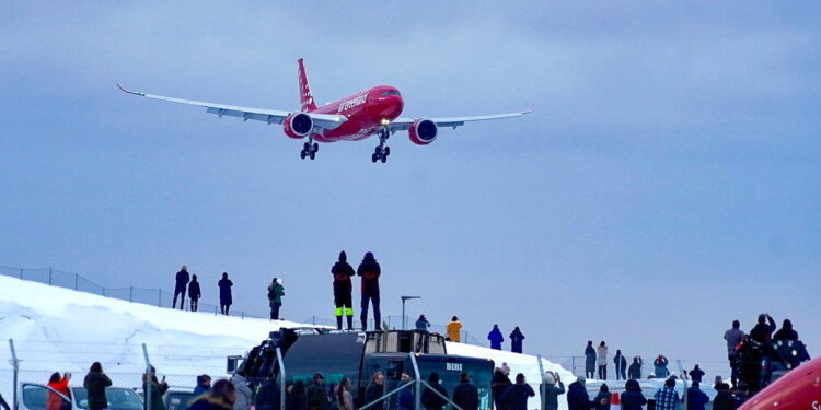 World’s largest island opens new airport « Euro Weekly News