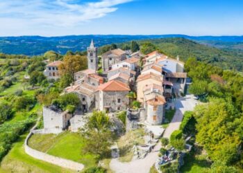 beautiful European city home to just 30 people – ‘smallest in world’ | Travel News | Travel beautiful European city home to just 30 people – ‘smallest in world’ | Travel News | Travel