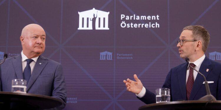 EU gives thumbs up to Austrian far-right’s spending cuts – POLITICO