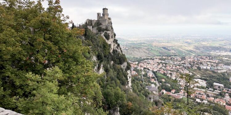 San Marino, a brief visual tour of a small country that seems straight out of a tale