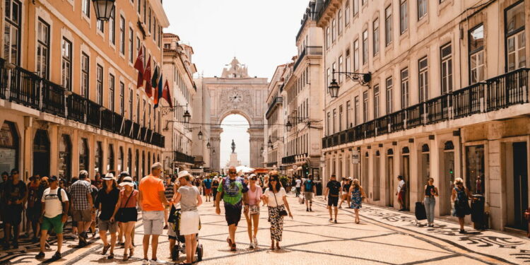 33 million tourists in Portugal 2025 « Euro Weekly News