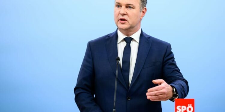 Austria’s ÖVP and SPÖ to continue coalition talks without liberals