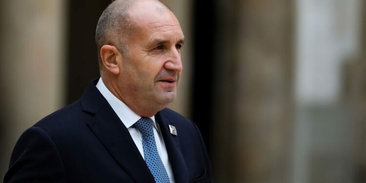 Bulgarian president slams Borissov for prolonging political crisis