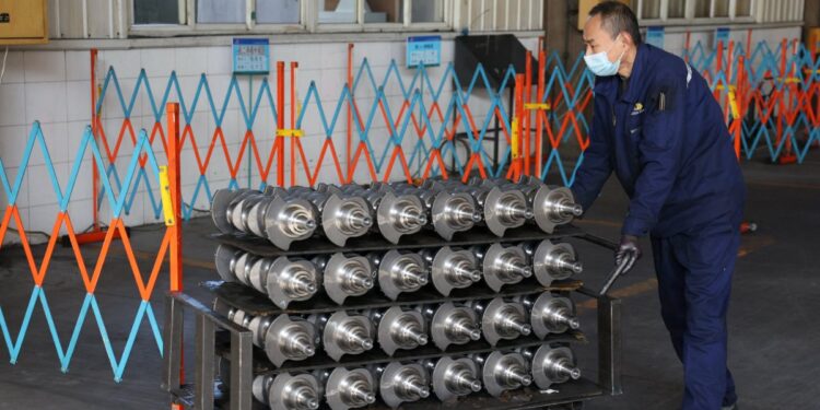 European, Asian factories end year on soft note as risks mount