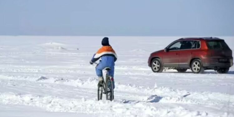 Europe’s longest 17-mile ice road where wearing a seatbelt is illegal | World | News