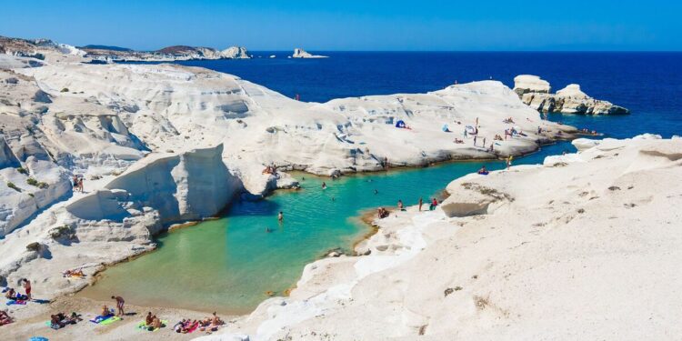 Europe’s ‘unique’ beach loved by Brits and ”one of best in world’ | Travel News | Travel