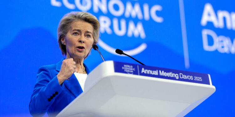 Leaders at Davos Economic Forum Vow to ‘Stay the Course’ on Climate Action