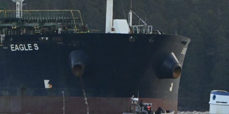 Police in Finland say Eagle S crew detained as Estlink-2 cable damage probe continues