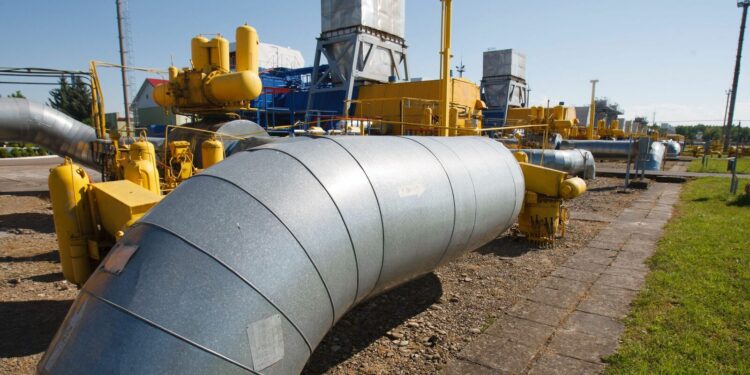 Russian gas to Europe stops flowing after Ukraine refuses to renew pipeline deal