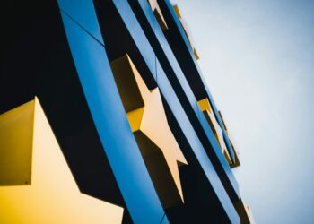 Time for Bulgarian banks to rethink and rebuild legacy systems