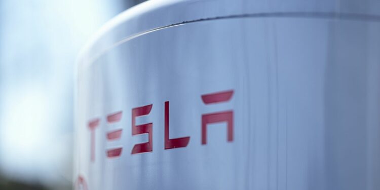 US-based Tesla manager blames trade unions for Swedish charging chaos