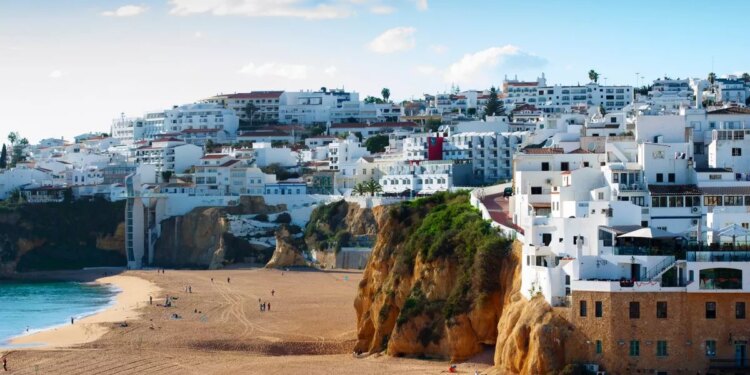 Best holiday destinations’ rules you need to know before you travel – Spain, Greece, Portugal