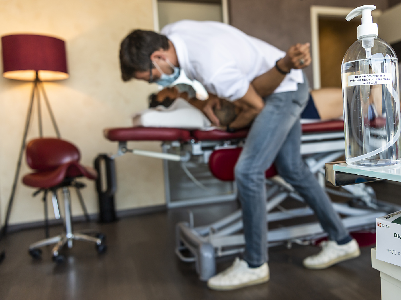 Red Cross fails to recognize foreign osteopathy diplomas