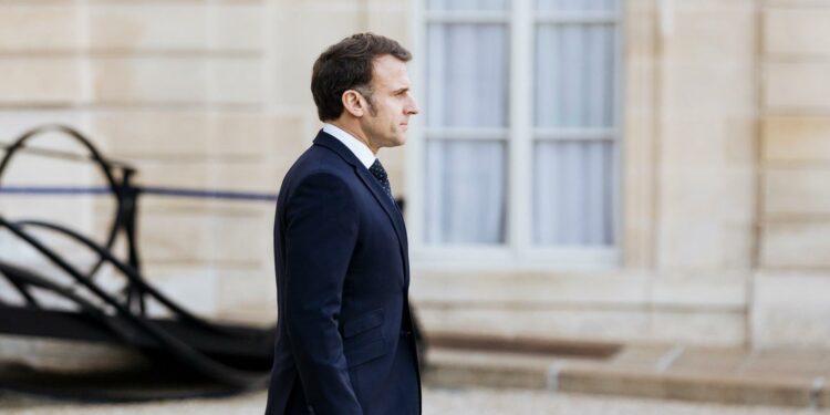On Ukraine, Macron attempts to prepare public opinion for an unprecedented war effort
