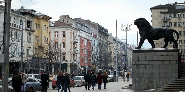 Bulgarian parliament votes against deploying troops to Ukraine