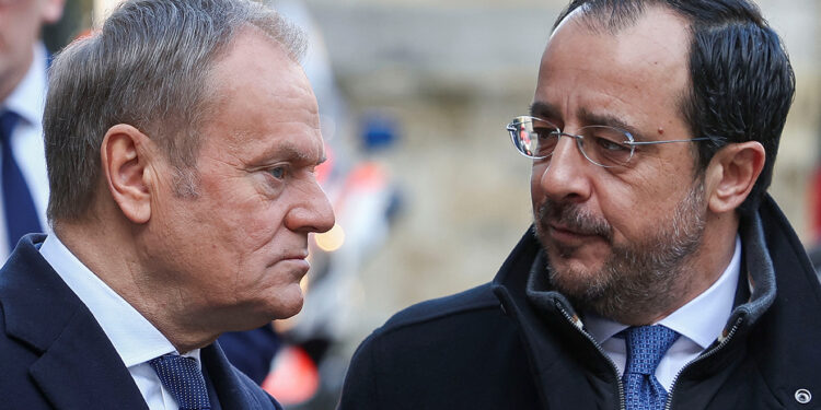 EU must lay ‘groundwork for common defence interest – president
