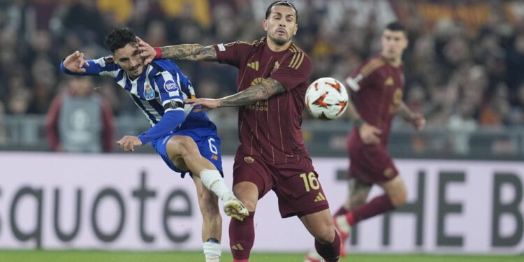 Leandro Paredes panned for red card play-acting in Roma’s Europa League play-off win over Porto – ‘It’s pathetic’