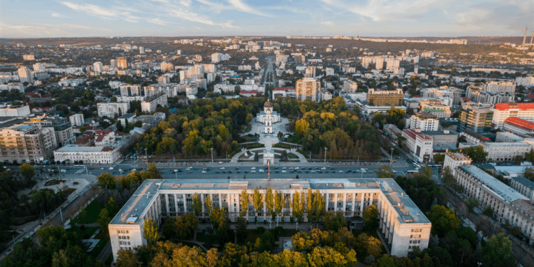 Moldova Inks Agreement for EU Help toward Independence from Russian Energy