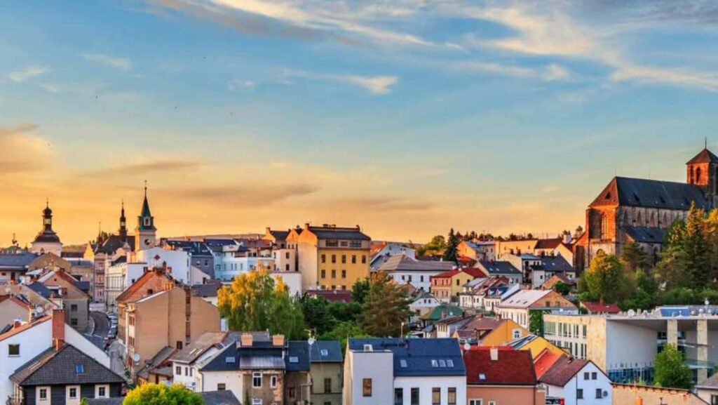 New Study Reveals the Czech Republic's Best and Worst Places to Live