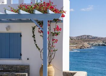 Spain ‘paying the price’ after crackdown on Brits as Greece sees Golden Visa surge | Travel News | Travel