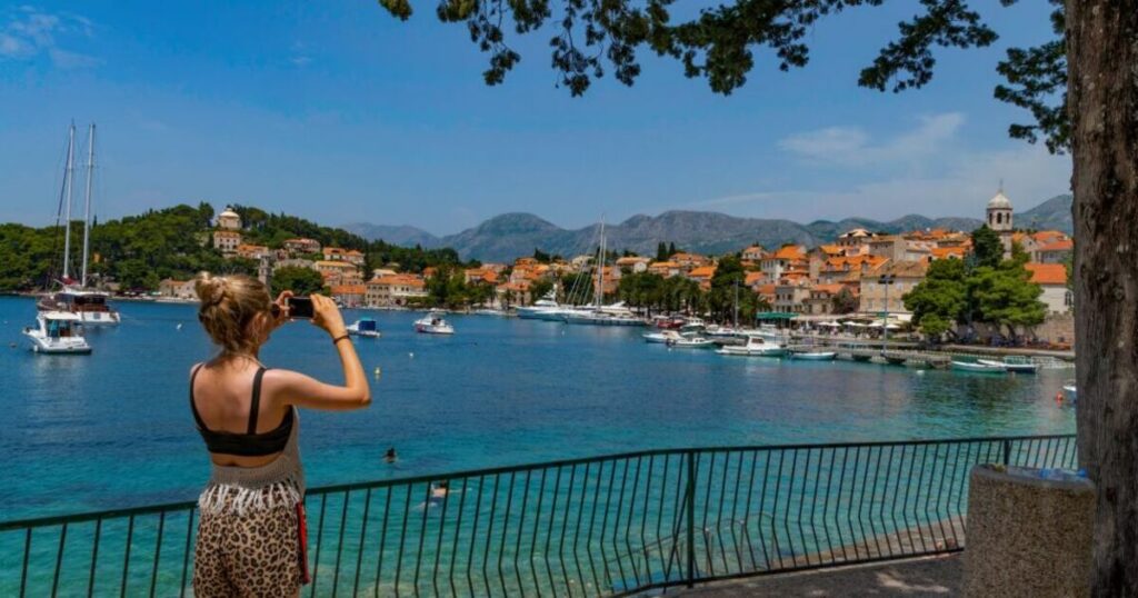 The tiny European town ‘reminiscent of Italy’ just nine miles from Dubrovnik | Travel News | Travel