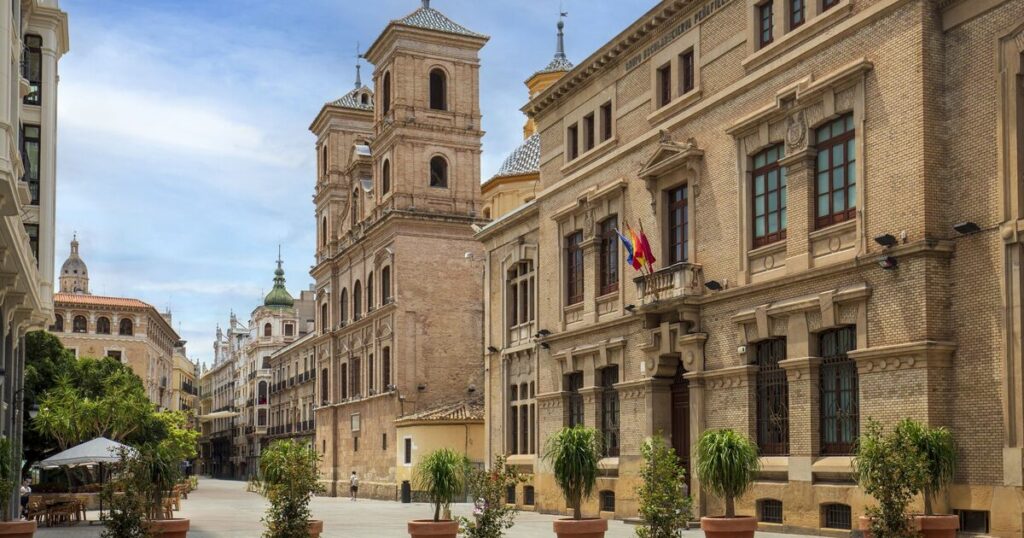 Top European winter sun spot in Spain has 19C weather in February | Travel News | Travel