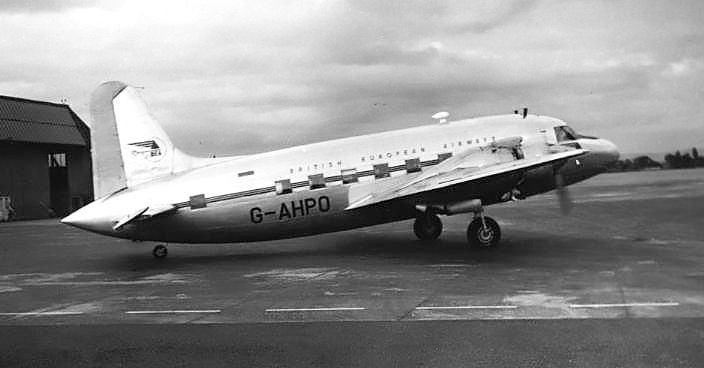 BEA_Viking_1B_at_Manchester