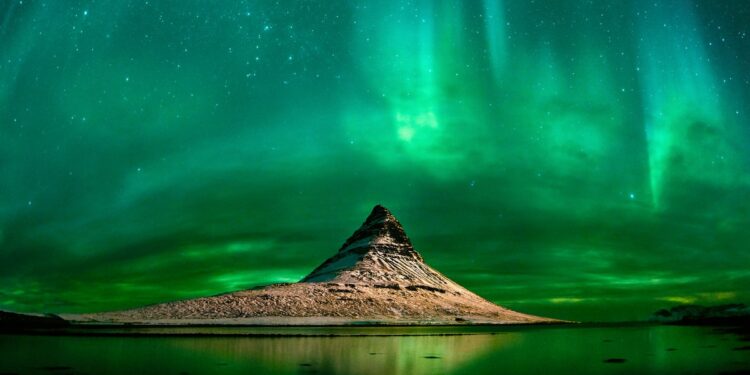 Where to see northern lights in Iceland: Best holidays for 2025