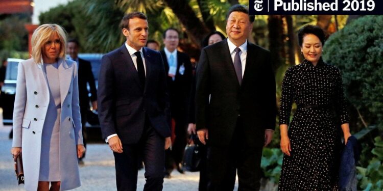 Xi Dines With Macron in France, and Pays a Visit to Monaco’s Prince