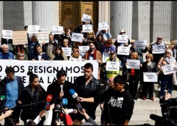 A whole lot of cultural organisations in Spain communicate out towards battle and Europe’s huge rearmament drive